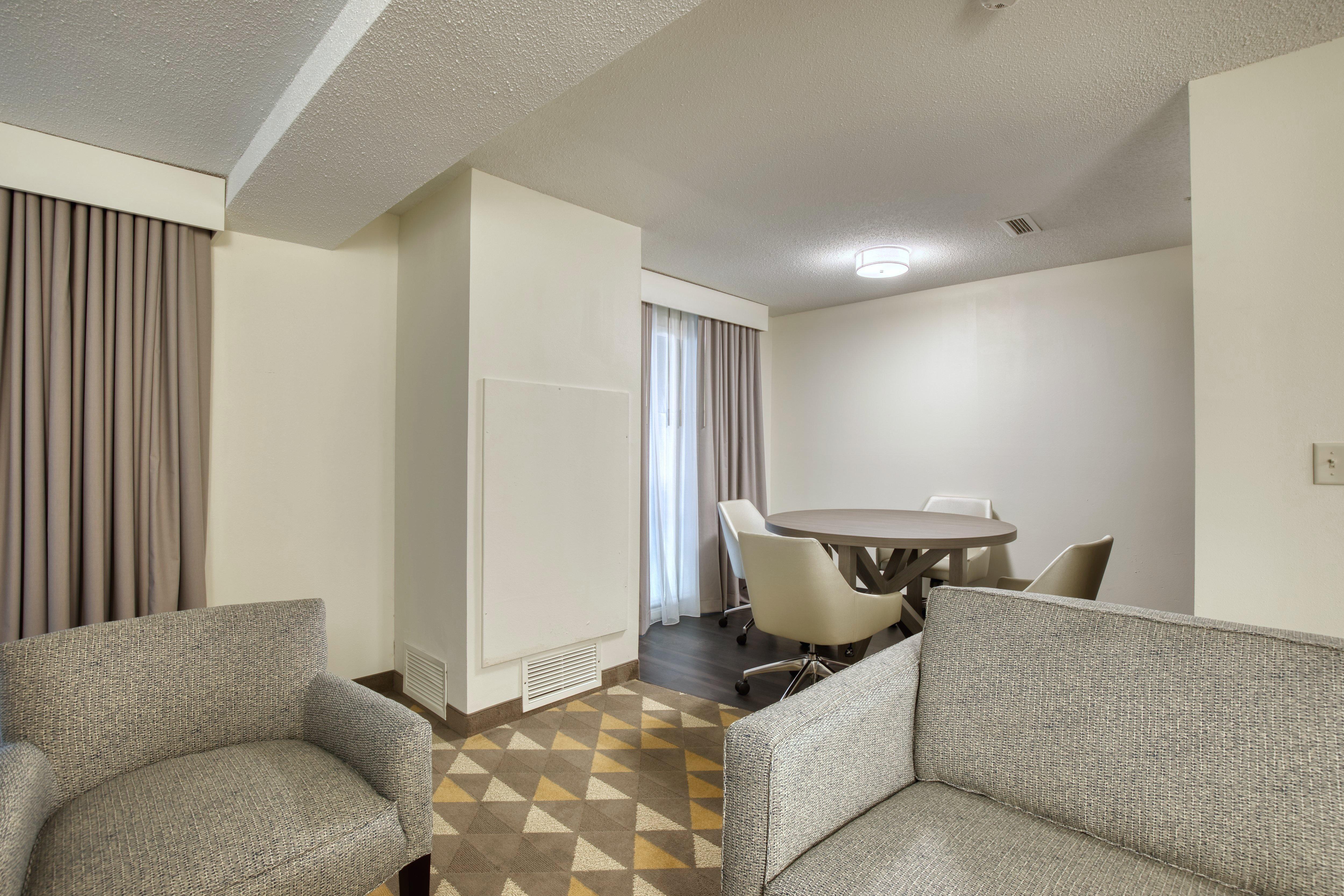 Hotel & Madison West - By Ihg Middleton