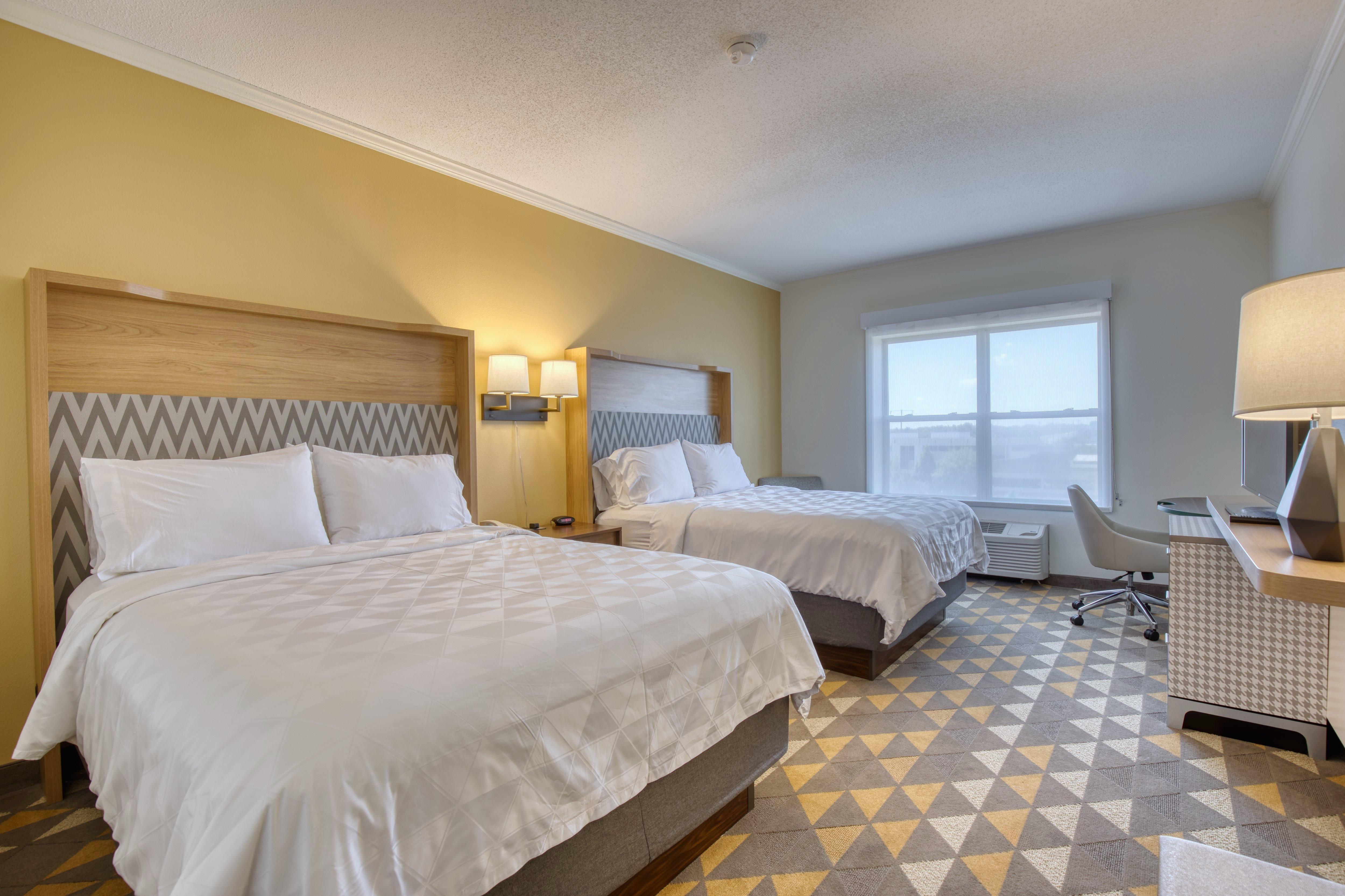 Hotel & Madison West - By Ihg
