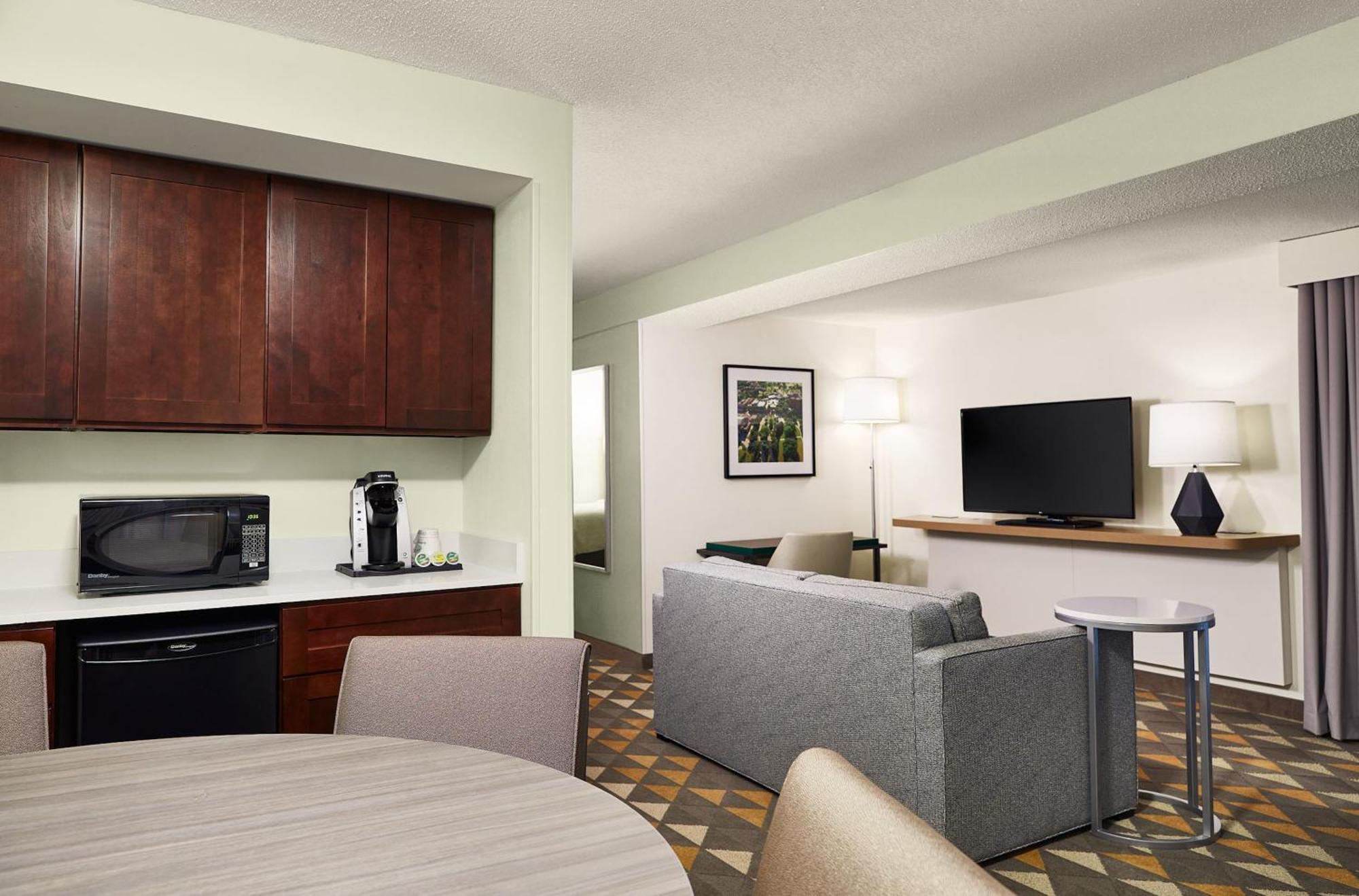 & Madison West - By Ihg Middleton
